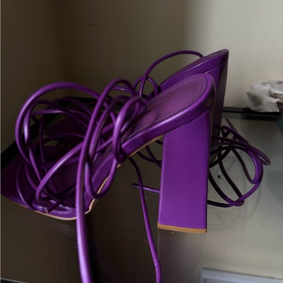 PrettyLittleThing Black Storage Box - Picture 2 of 5